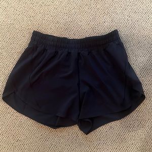 Lululemon track that shorts